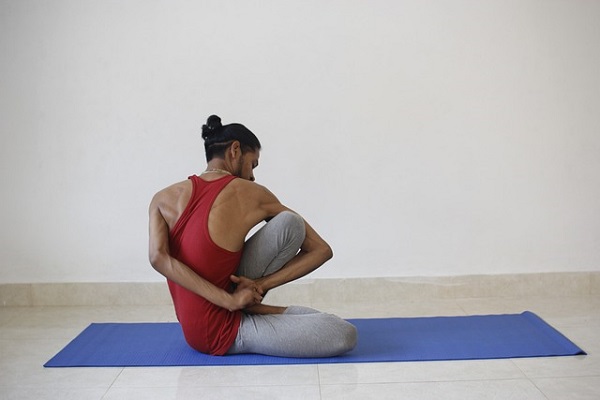 indian student yoga